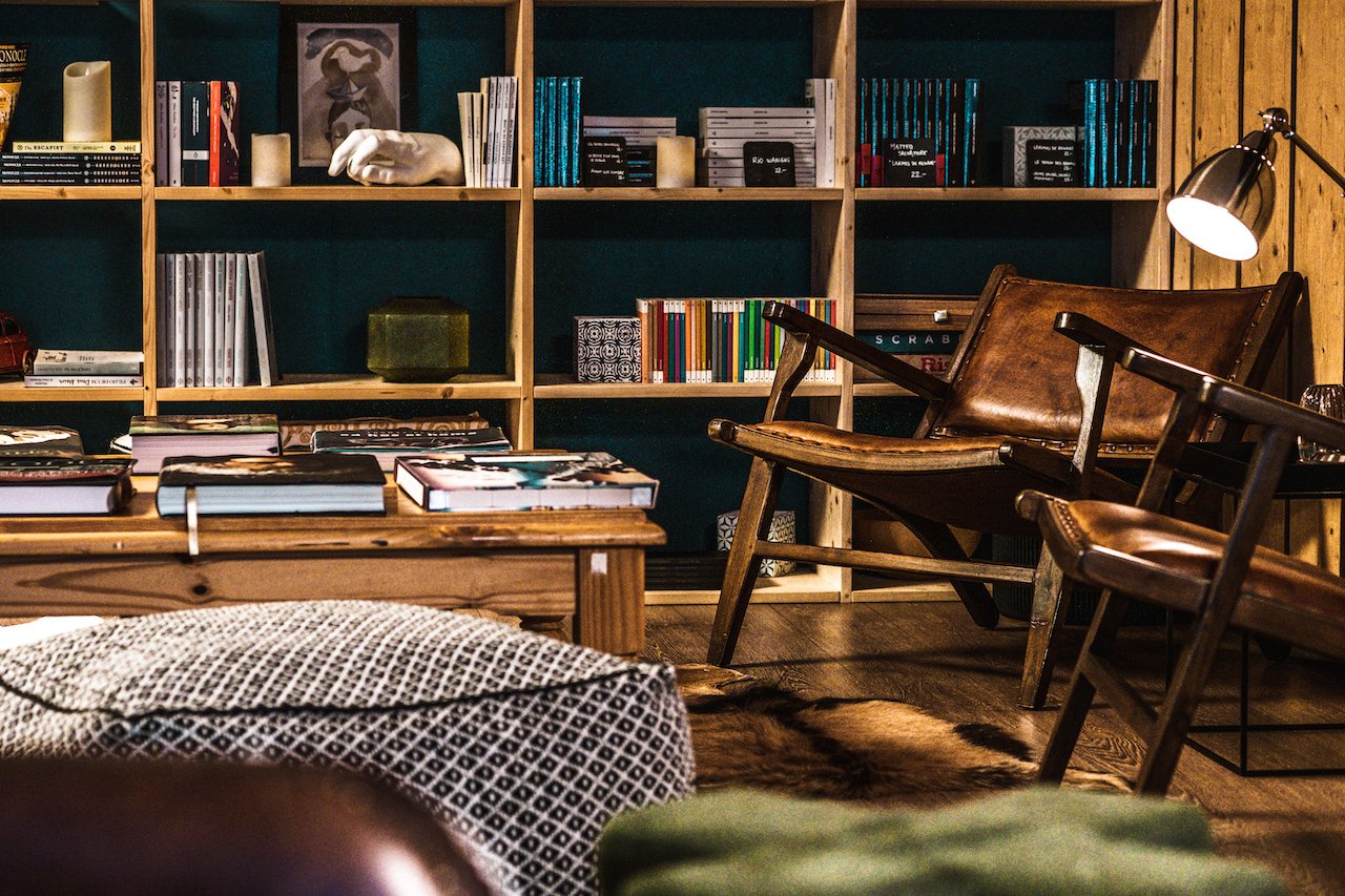 The Café Littéraire, its shelves, leather chairs and reading lamp